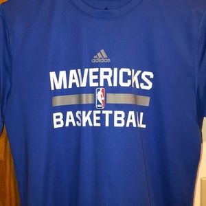 NBA Dallas Mavericks Short Sleeve Tee